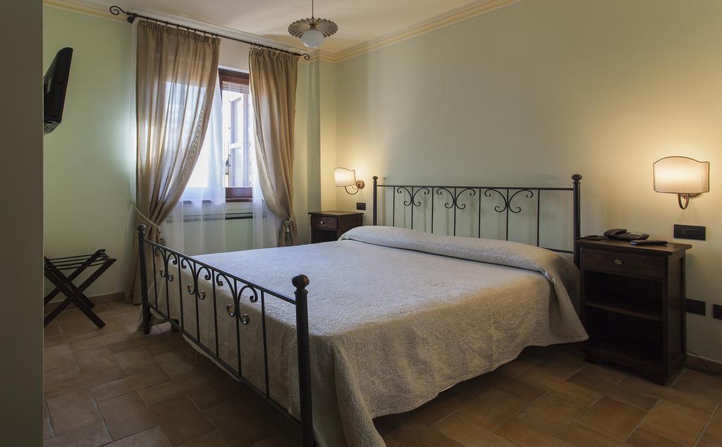 Villa Il Pianaccio Spoleto Habitación foto